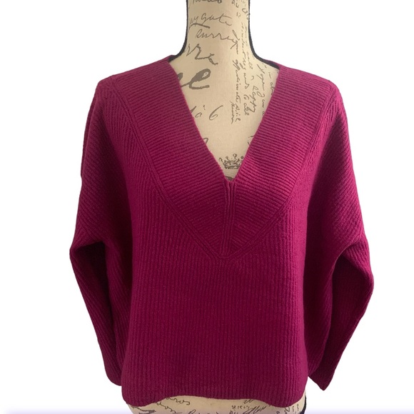 NWT Express V-Neck Cropped Oversize Dolman Sleeve Sweater Orchid Fuchsia XS - Picture 4 of 10